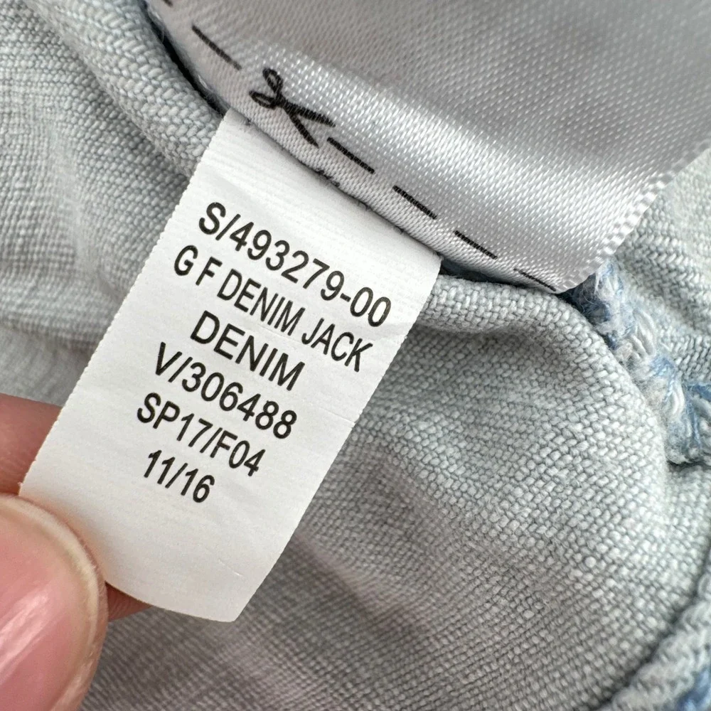 Old Navy Baby Denim Jacket Size 6-12M Light Wash Collarless Button Up Soft Denim